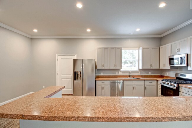 Building Photo - 2128 Abiding Grace Cir
