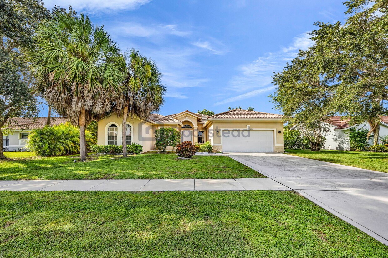 Primary Photo - 10555 Paso Fino Dr