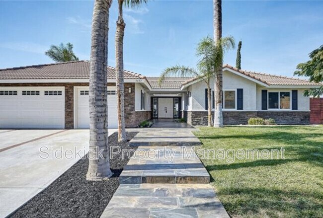 Building Photo - 5431 Skyloft Dr