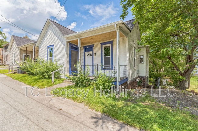 Building Photo - 907 Floral Ave