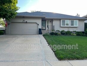 Building Photo - 3012 N 155th Ave