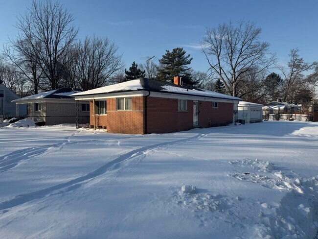 Foto del edificio - 21053 St Francis