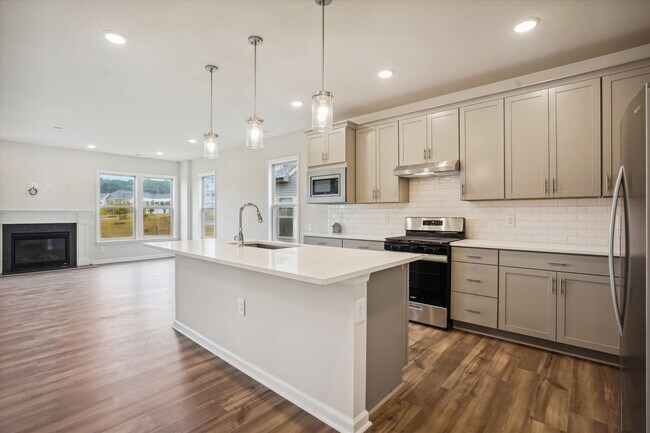 Building Photo - 21812 Hawksbill High Cir
