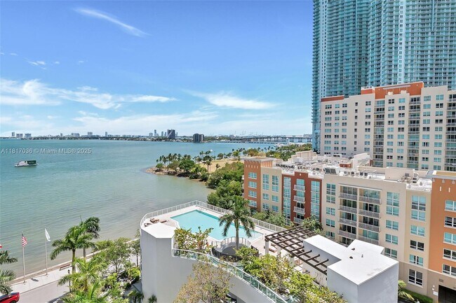 Foto del edificio - 2020 N Bayshore Dr