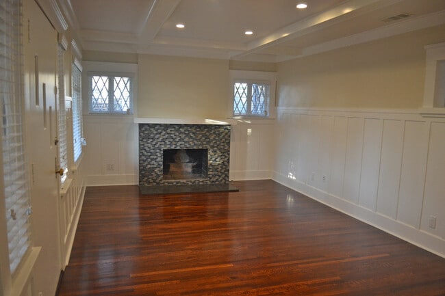 Building Photo - 3765 - 3767