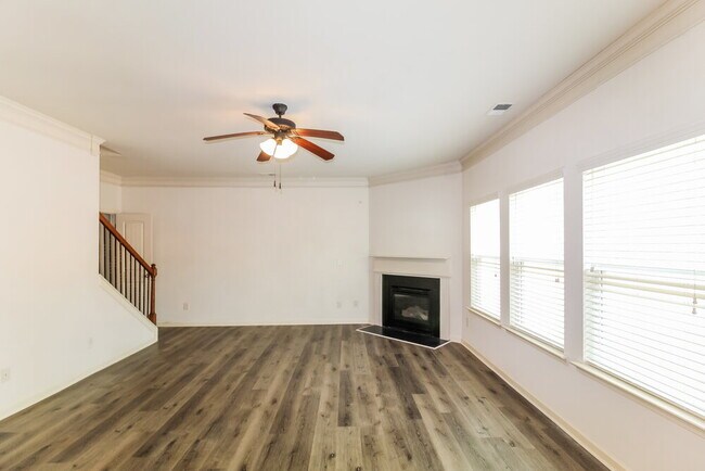 Foto del edificio - 4322 Mill Farm Ln NE