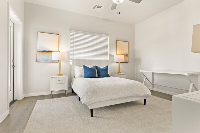 Building Photo - Elevation Townhomes