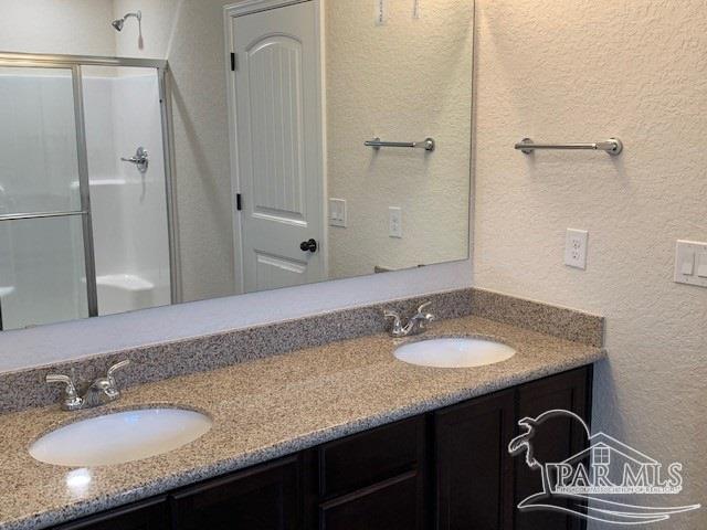 Building Photo - 5117 Peach Dr