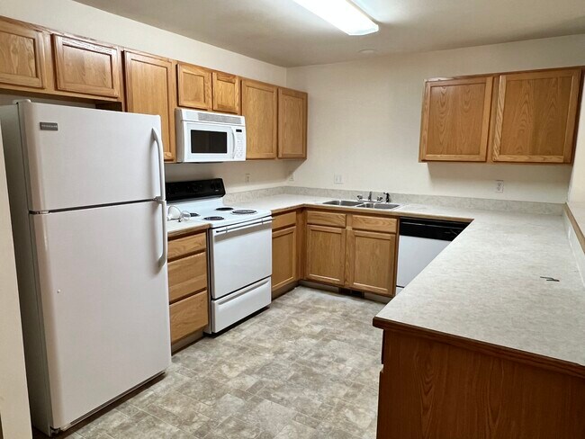 cocina completa - 5557 Glenridge Way