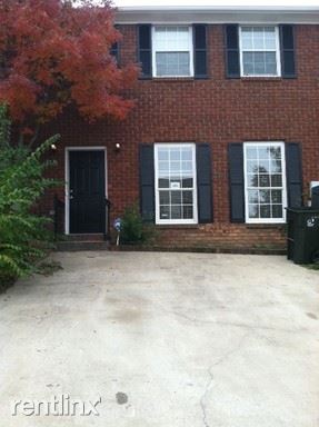 Primary Photo - 109 Sugar Dr