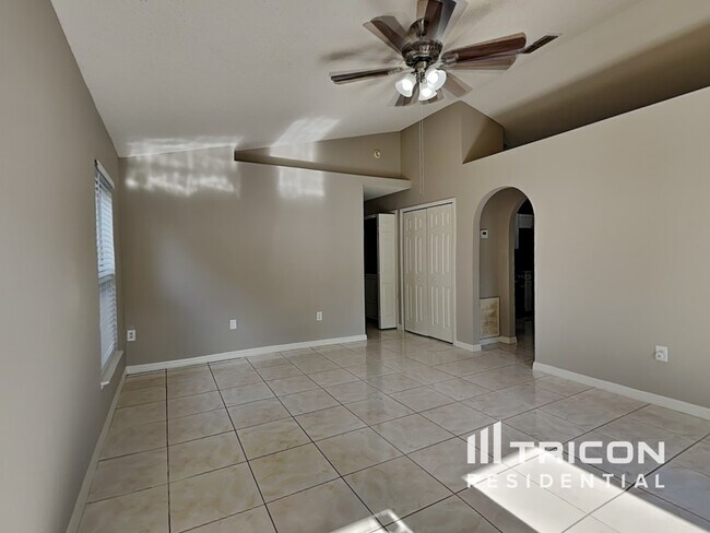 Foto del edificio - 507 Beasley Ct