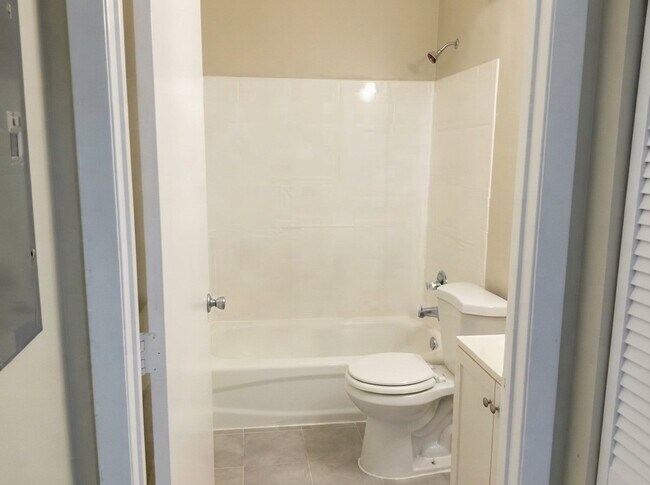 Foto del edificio - 671 N 68th Way