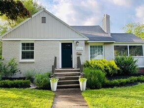 Building Photo - 2163 Englewood Dr SE