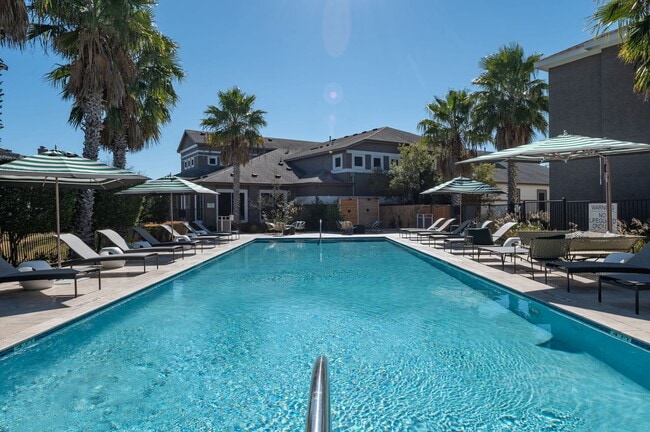 Building Photo - z-121125-Cortland Estates at TPC