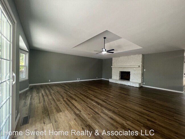 Building Photo - 3 br, 2 bath House - 514 N Hightower Ave
