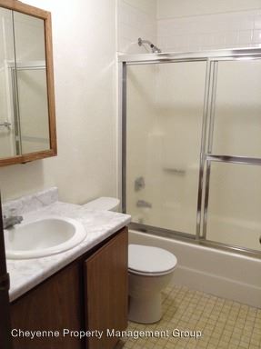 Foto del edificio - 246 E Carlson St