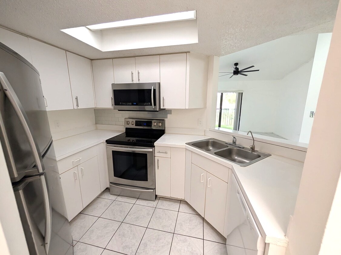 Photo - 9705 SW 138th Ave (Miami, FL)