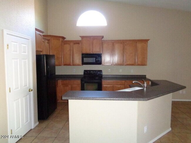 Foto del edificio - 22641 N Gibson Dr