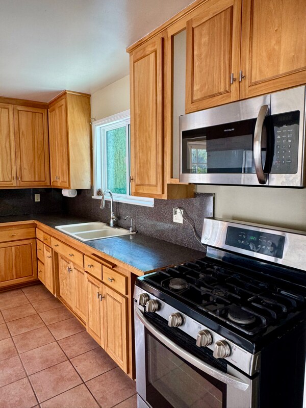 Foto del edificio - 16653 Tulsa St