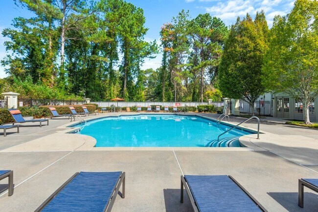 Terraza junto a la piscina en el lago St. James - Lake St. James