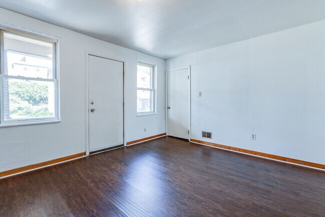 Foto del edificio - 03 - 438 Kathleen