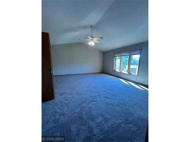 Building Photo - 1493 Summit Shores Dr