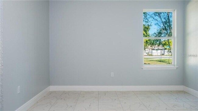 Foto del edificio - 401 Albatross Ct