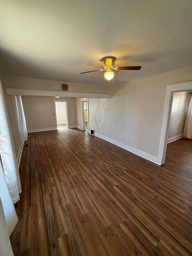 Foto del edificio - 1938 E 6th St