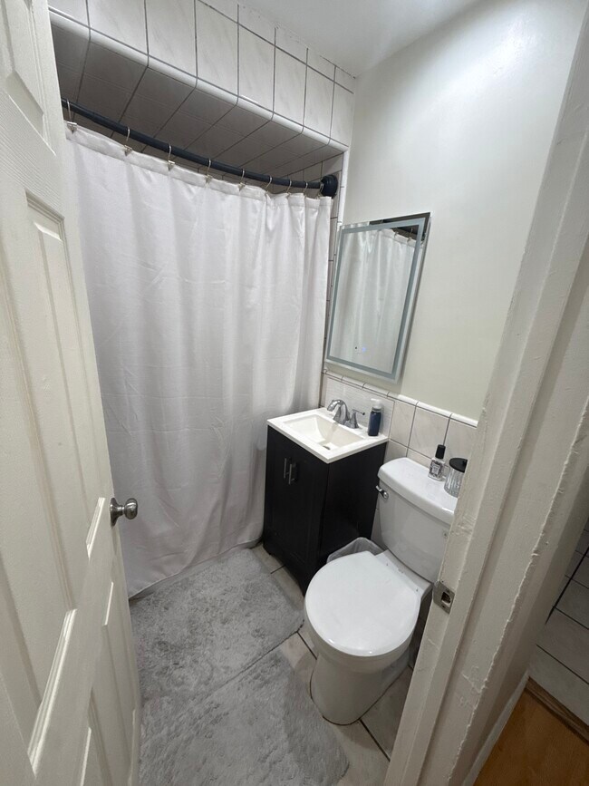 Building Photo - 7324 Milton Ave