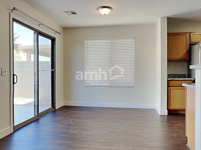 Foto del edificio - 7972 Crowder St