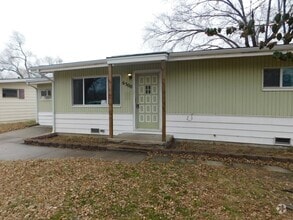 Building Photo - 6300 N East Park View St