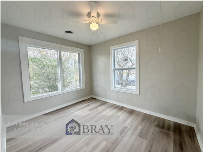 Foto del edificio - Recently Renovated Home with Fenced Yard in Kingsport