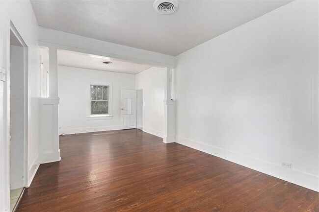 Foto del edificio - 2322 1st Ave N