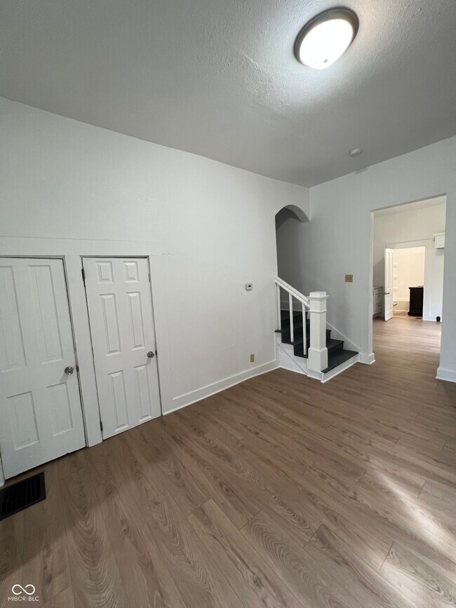 Foto del edificio - 730 W 9th St