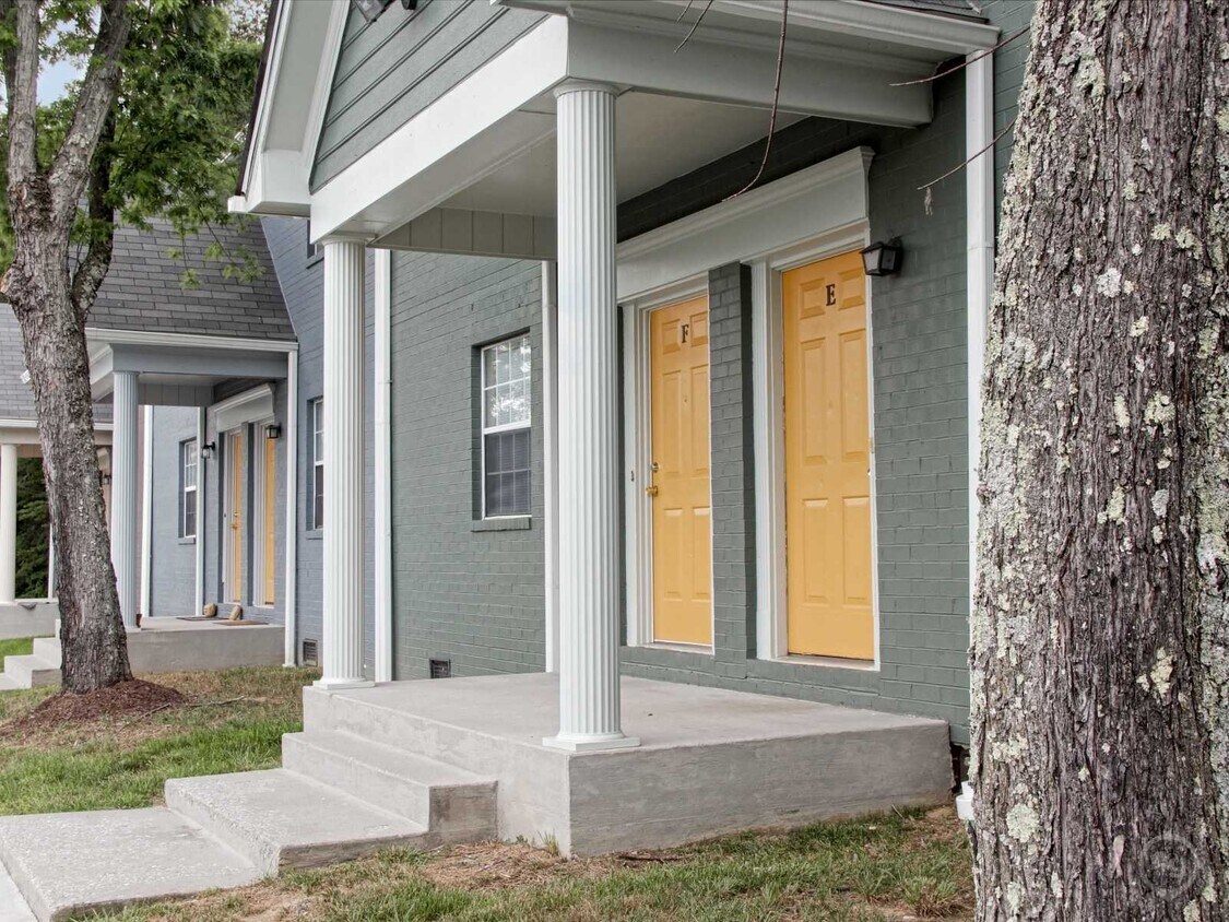 Churchill Downs Townhome - 1522 Secretariat Blvd