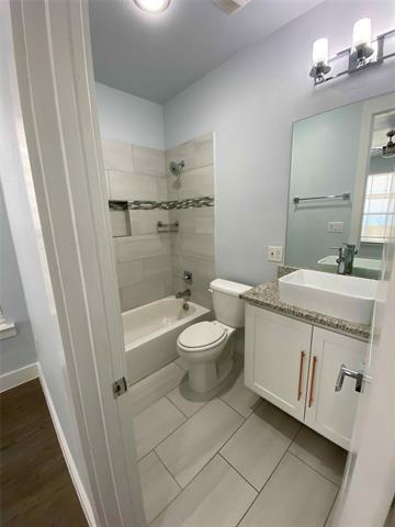 Building Photo - 203 S Village Way