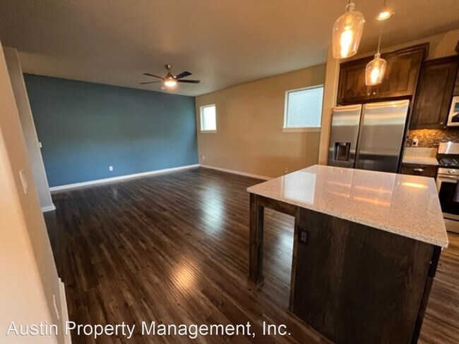 Building Photo - 3 br, 2.5 bath House - 61253 SE Brock Lane