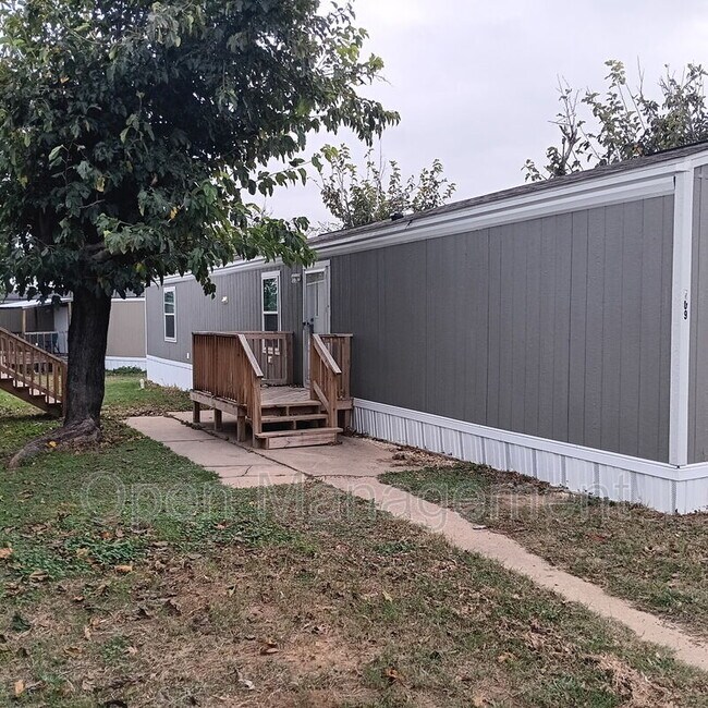 Building Photo - 2501 Martin Luther King Dr