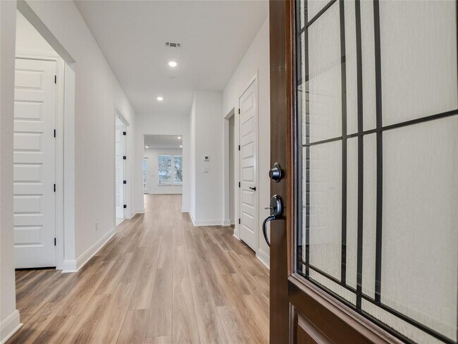 Foto del edificio - 412 Copperleaf Cv