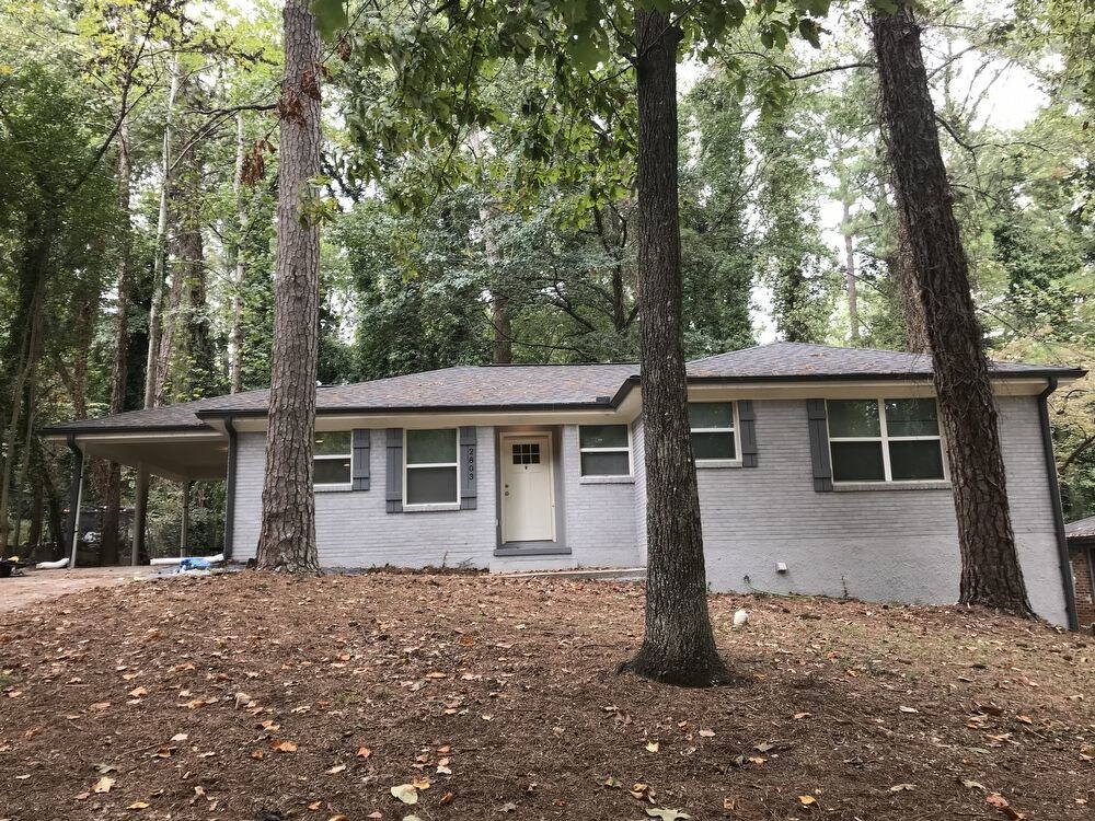 Primary Photo - Alluring Mid Century 3 bed for RENT