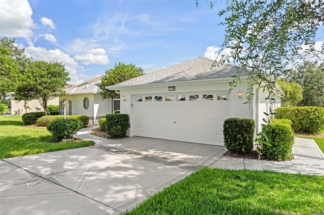 Building Photo - 26908 Honeymoon Ave