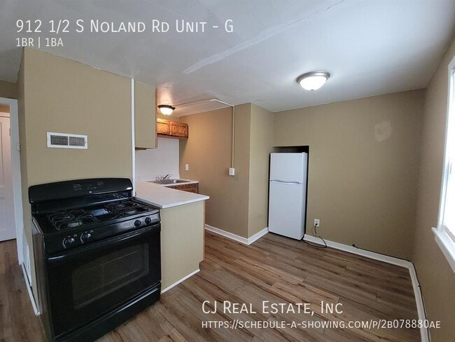 Building Photo - 912 S Noland Rd