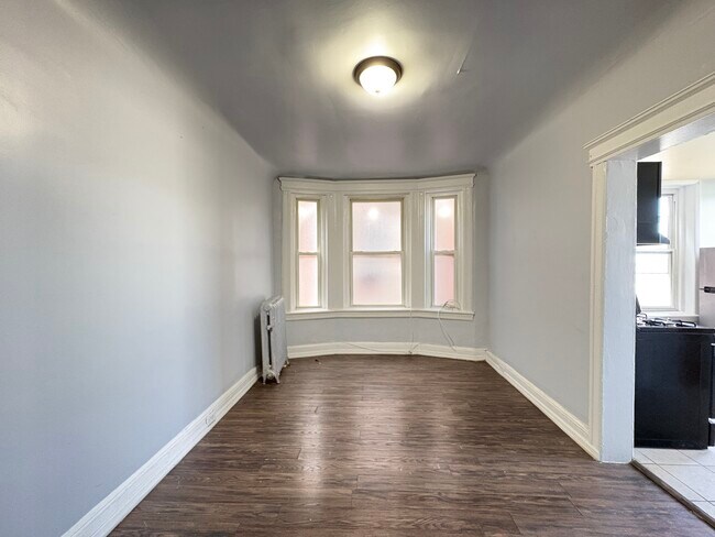 1203 Broad St 9 - 1209 Broad St