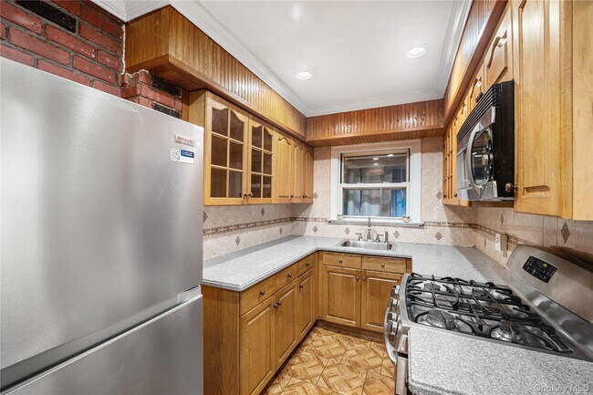 Foto del edificio - 4225 Wilder Ave