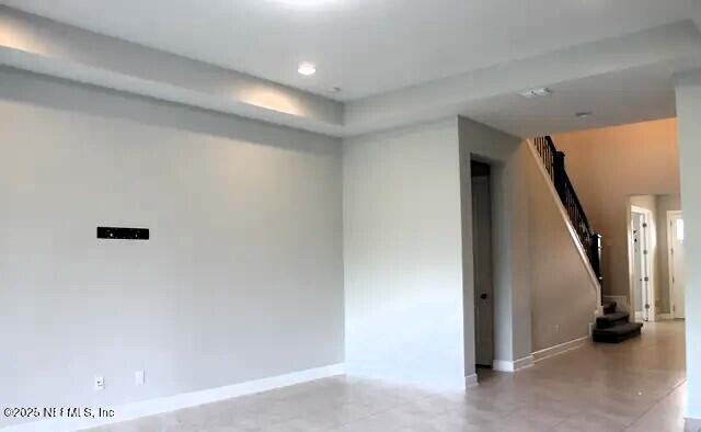 Building Photo - 551 Glenneyre Cir