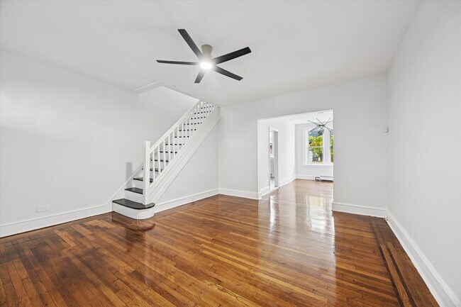 Foto del edificio - 5818 Addison St