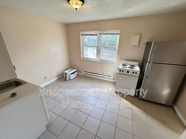 Foto del edificio - 1901 Hazel Ave