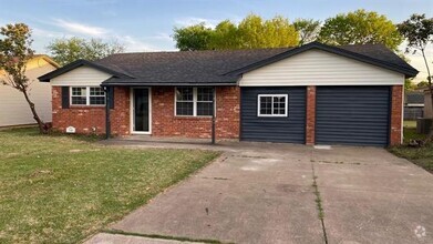 Building Photo - 740 Brookfield Dr