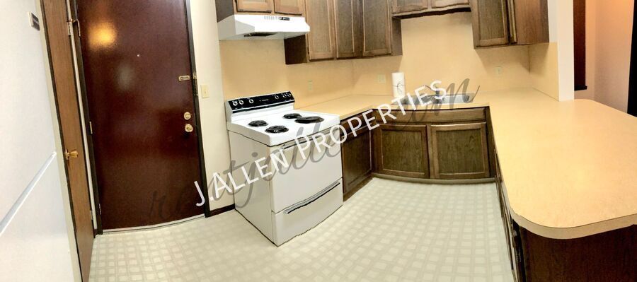 Foto principal - Rarely Available 1 bed, 1 bath