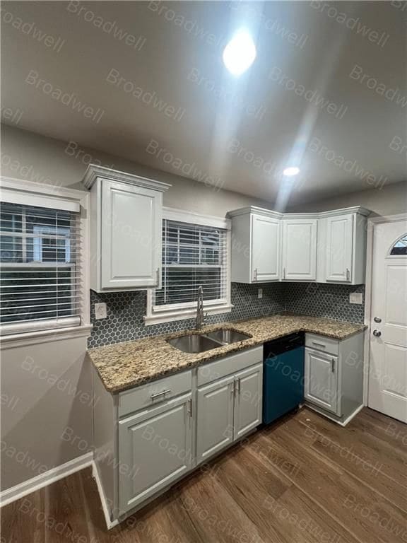 Building Photo - 955 Byron Dr SW